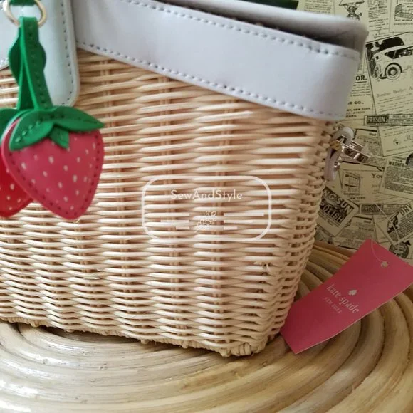 Kate Spade NWT Picnic Strawberry Wicker Basket Warm Beige plaid inside - Picture 5 of 13